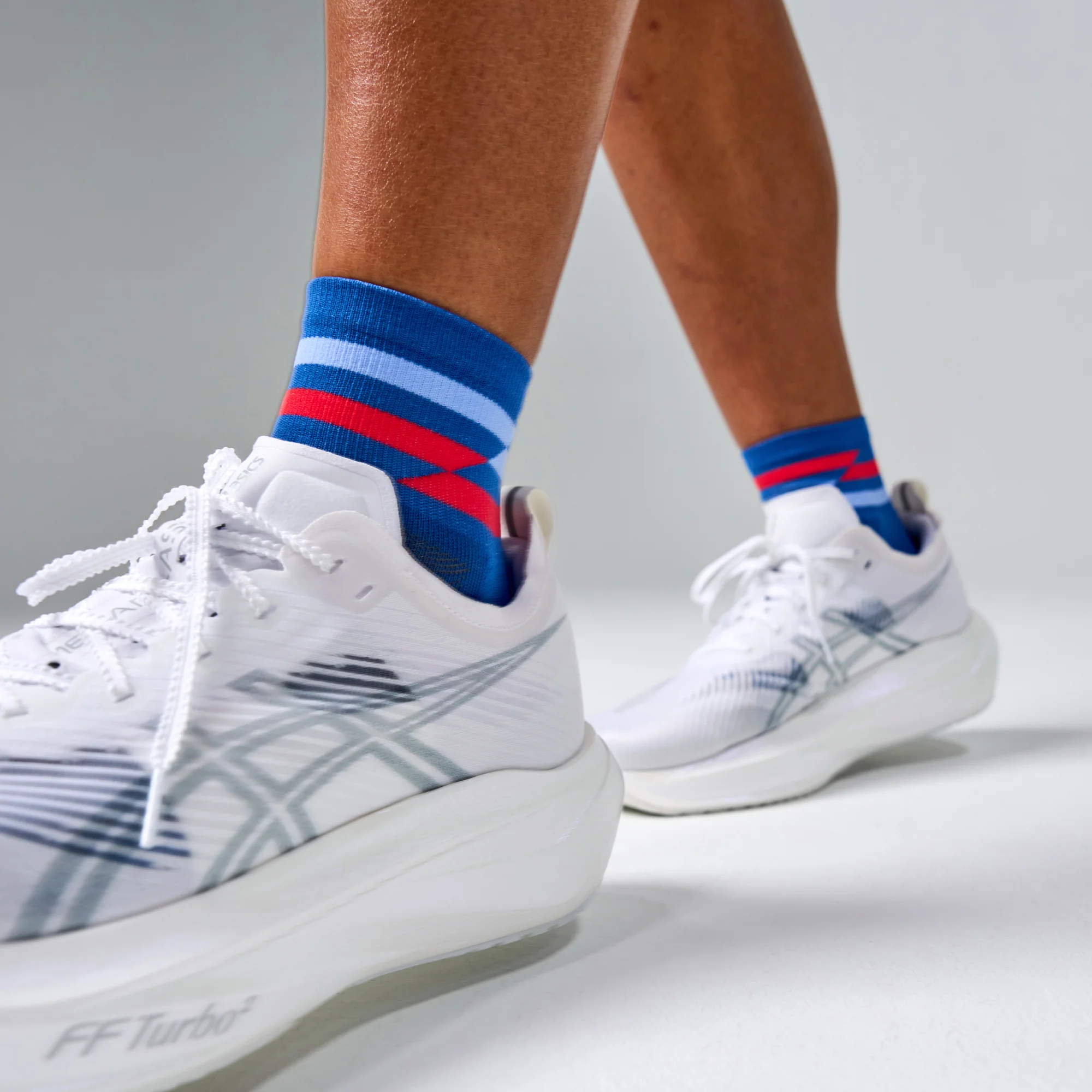 Elite Light Cushion Quarter 3 Pack - Image 3