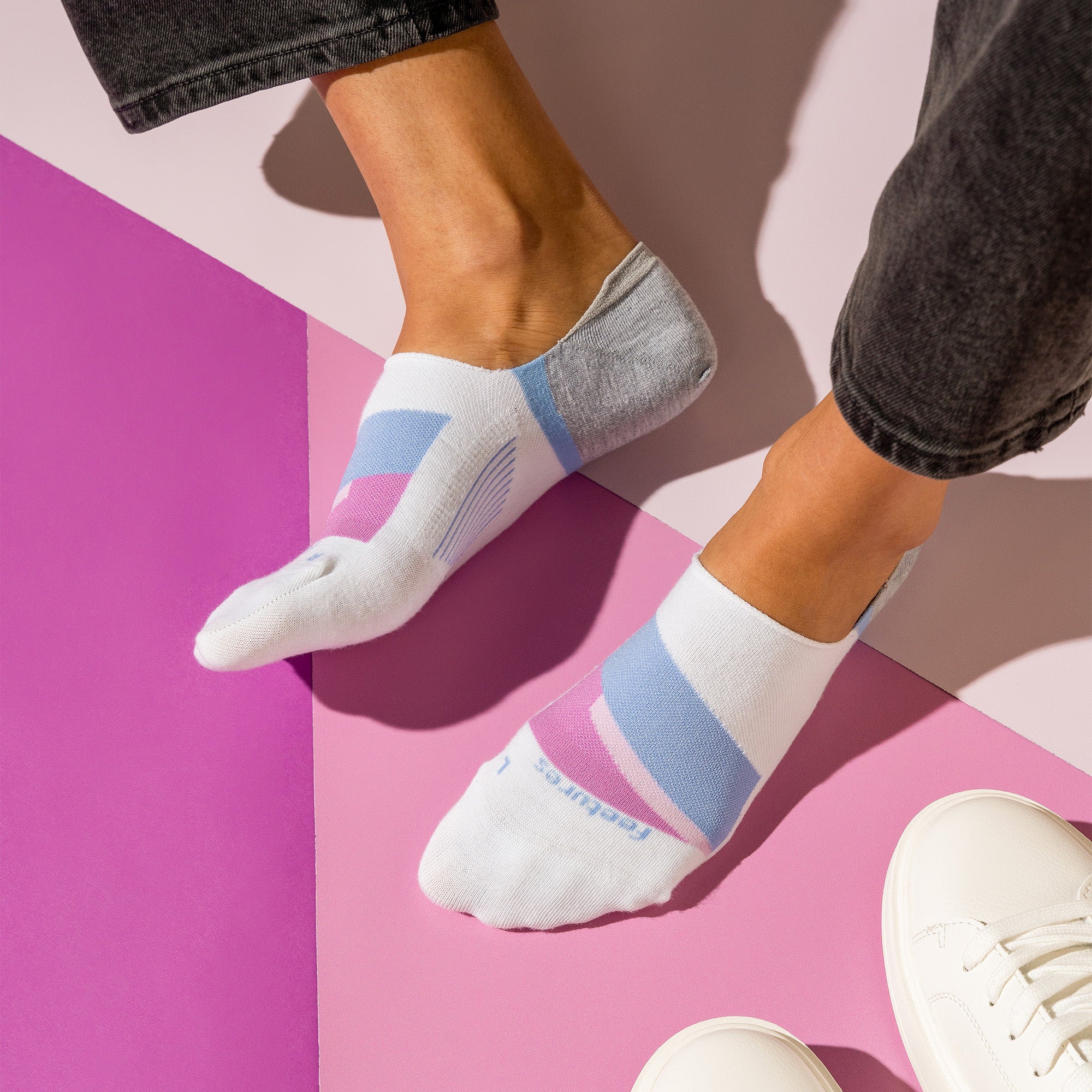 Everyday Women's Ultra Light Invisible 3 Pack - Image 35