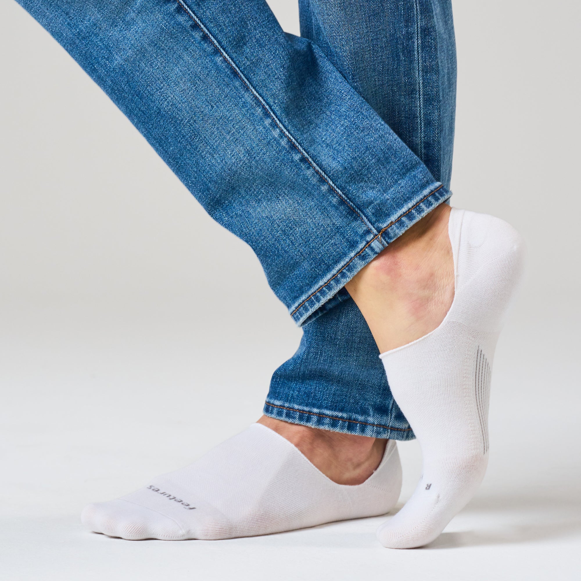 Everyday Women's Ultra Light Invisible 3 Pack - Image 8