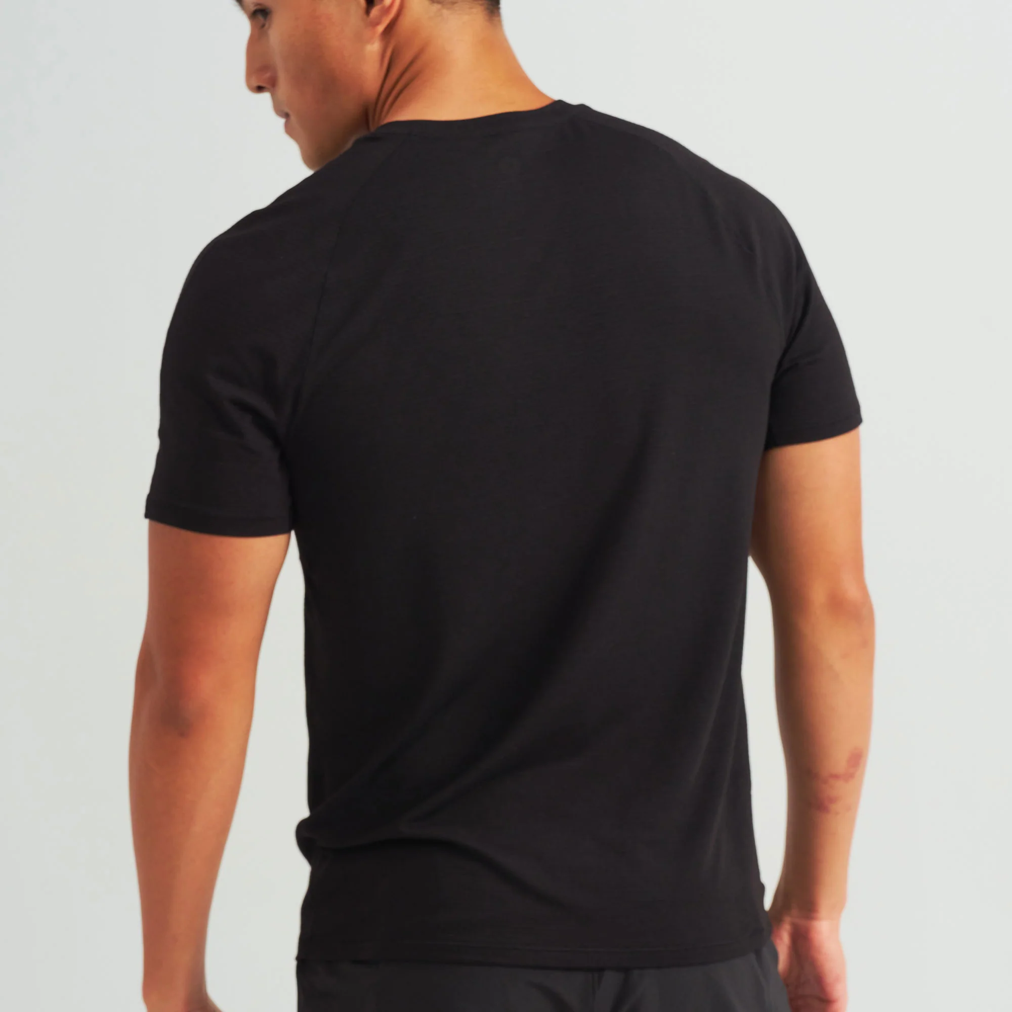 Men’s Stride Flex Performance Tee - Image 4