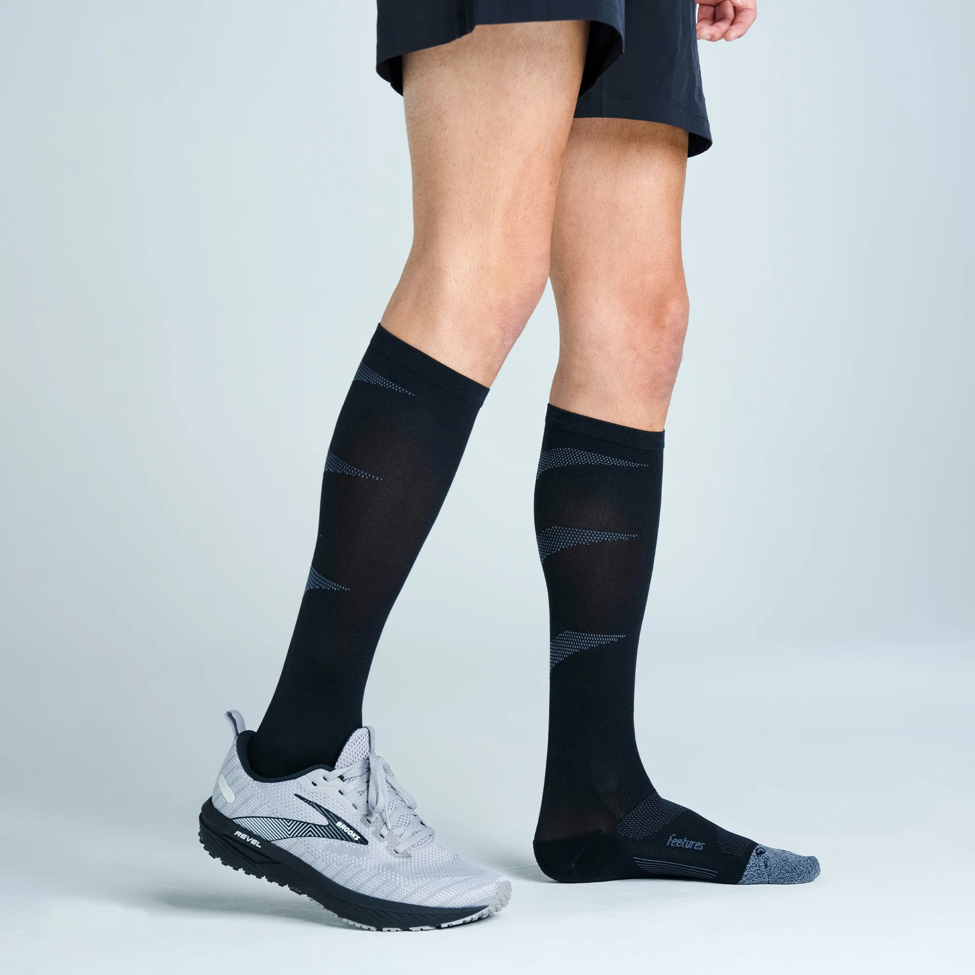 Graduated Compression Light Cushion Knee High - Image 11
